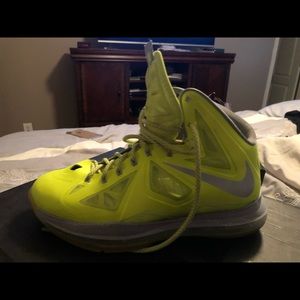 LeBron X Volt/Wolf grey platinum